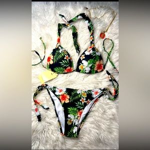 Flowers swimsuit and seahorse necklace